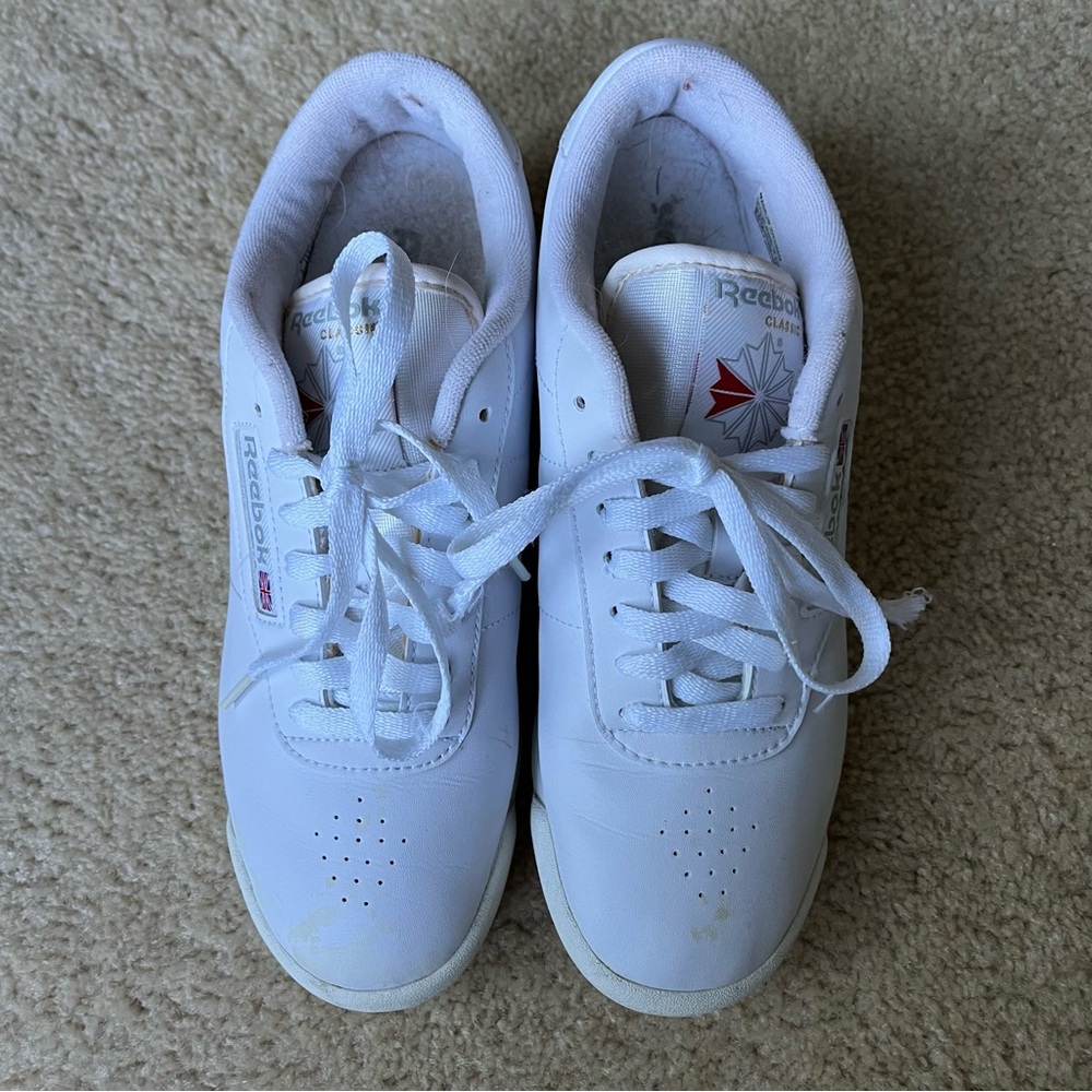 Reebok Princess Women’s White Casual Athletic Shoes - Size 7 - GUC